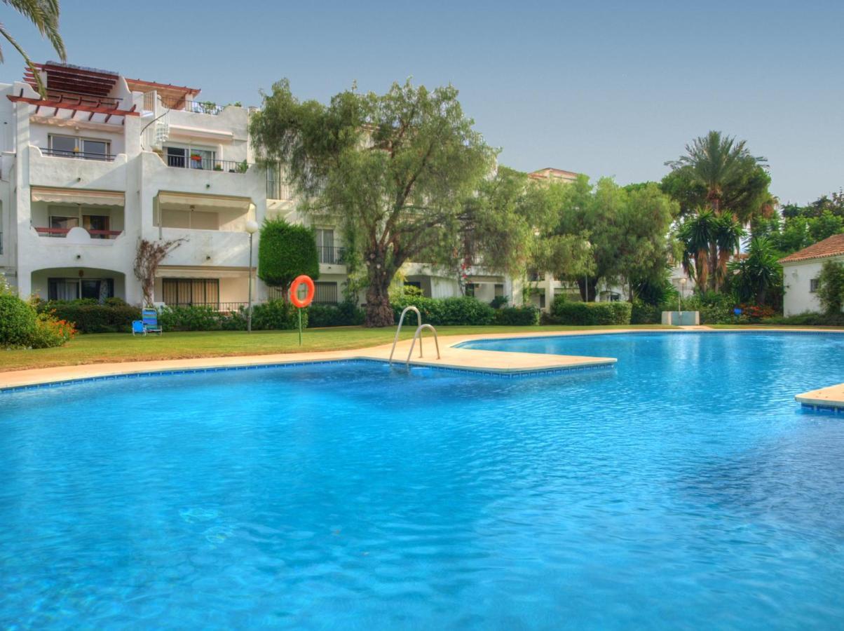 Sun Beach Apartment 埃斯特波纳 外观 照片