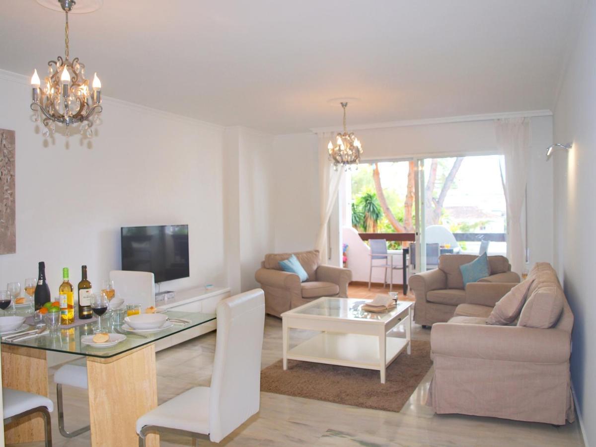 Sun Beach Apartment 埃斯特波纳 外观 照片