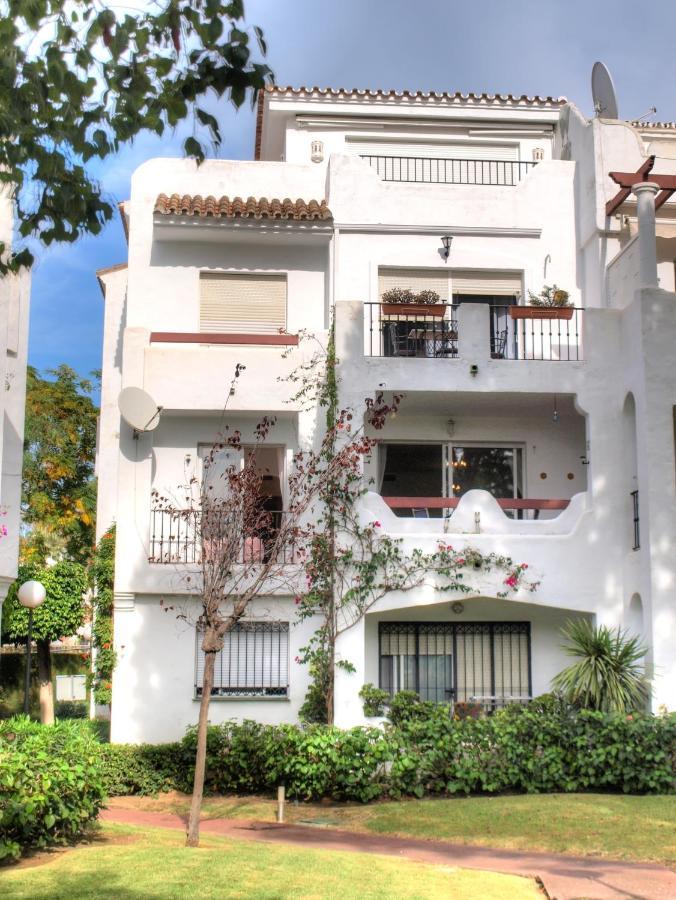 Sun Beach Apartment 埃斯特波纳 外观 照片