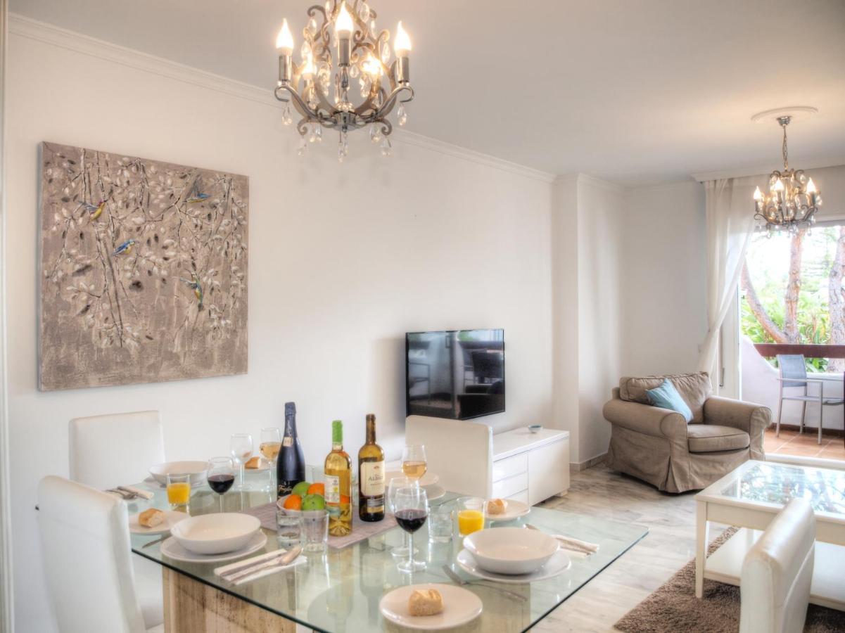 Sun Beach Apartment 埃斯特波纳 外观 照片